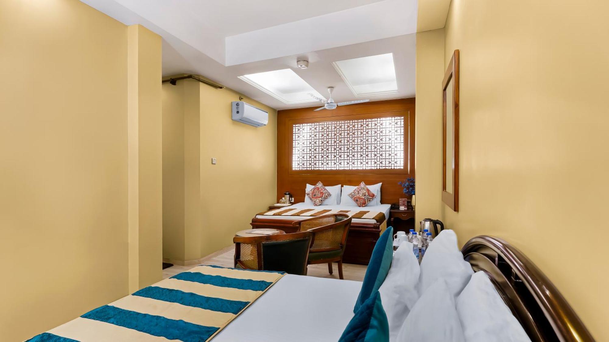 Hotel Ajanta - Free Airport Pick Up Service Yeni Delhi Dış mekan fotoğraf