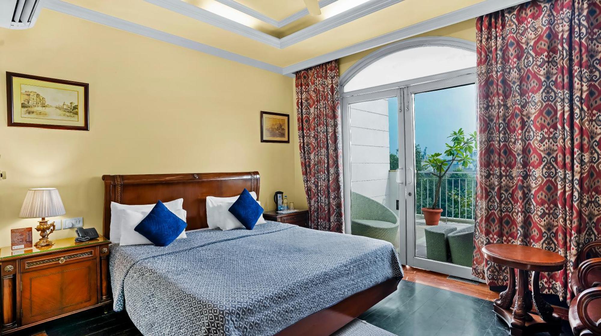Hotel Ajanta - Free Airport Pick Up Service Yeni Delhi Dış mekan fotoğraf